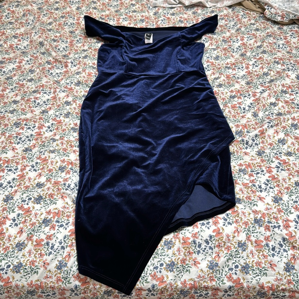 Windsor Navy Blue Velvet Like Velour Off-Shoulder Midi Dress